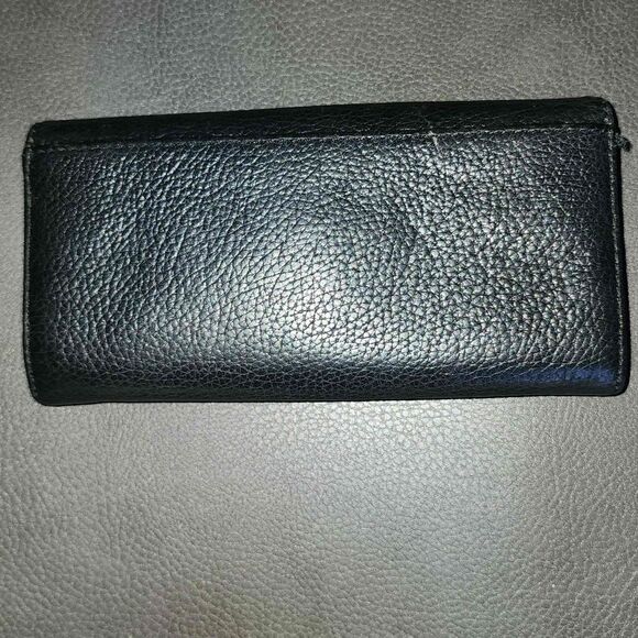 Michael Kors Fulton Flap Wallet - Picture 2 of 4